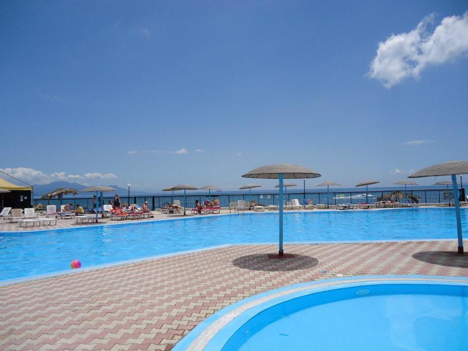 Corfu Sea Gardens Hotel Kavos Exterior photo